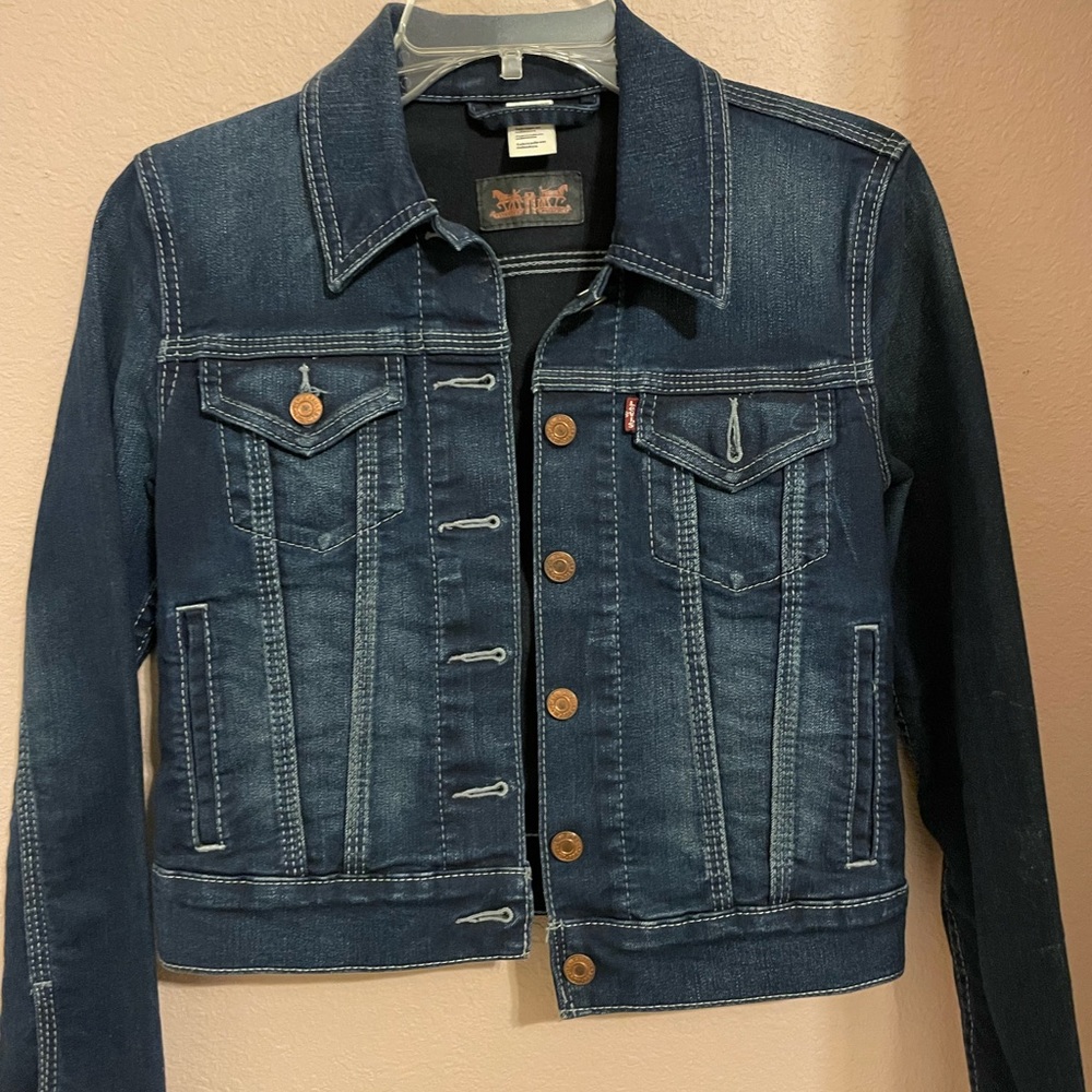 Levi’s cropped jean jacket